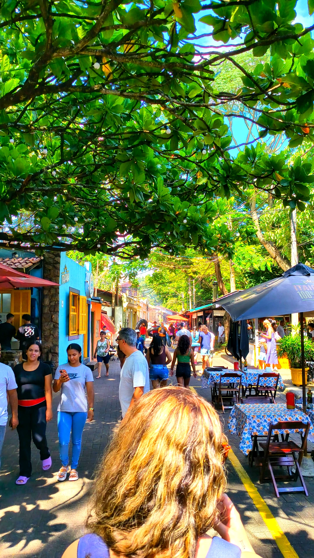 Loja de lembrancinhas na Rua do Porto, em Piracicaba